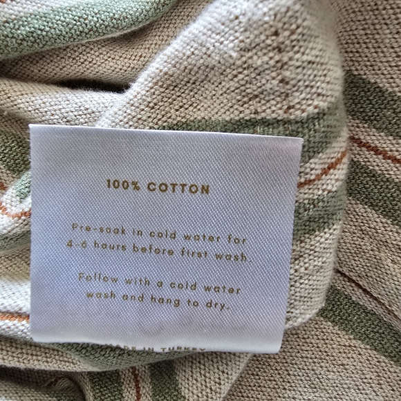 Oddbird Tansu Robe Limited Edition S/M - Picture 6 of 9